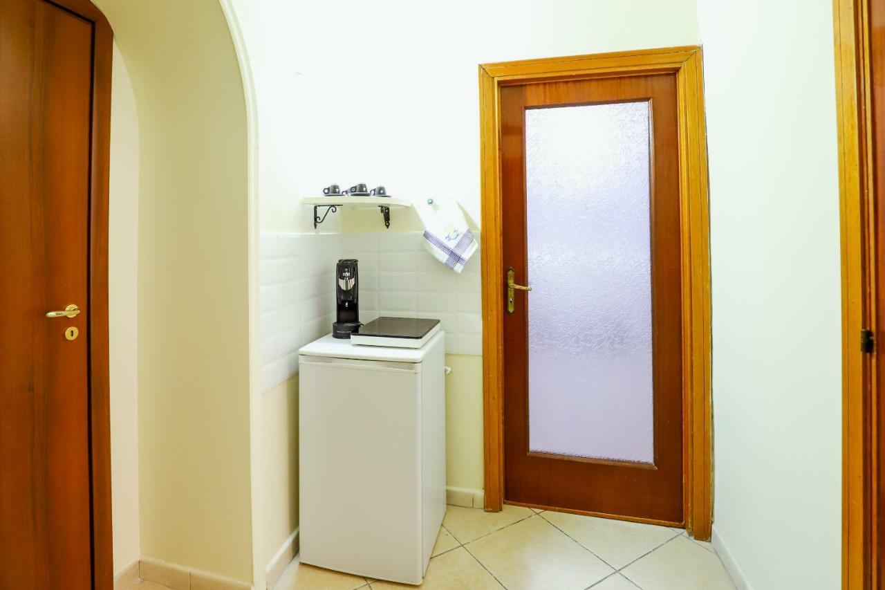 Napoli Centro Casa Annina Close To Toledo St Екстер'єр фото