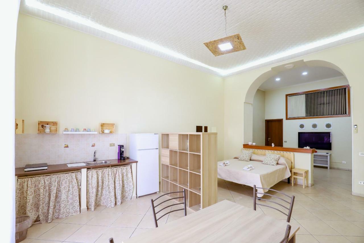 Napoli Centro Casa Annina Close To Toledo St Екстер'єр фото