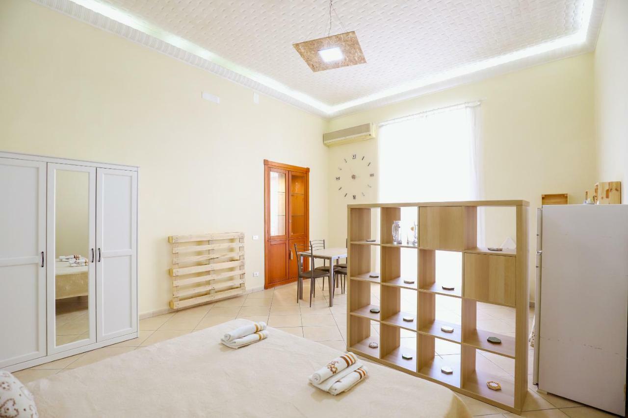 Napoli Centro Casa Annina Close To Toledo St Екстер'єр фото